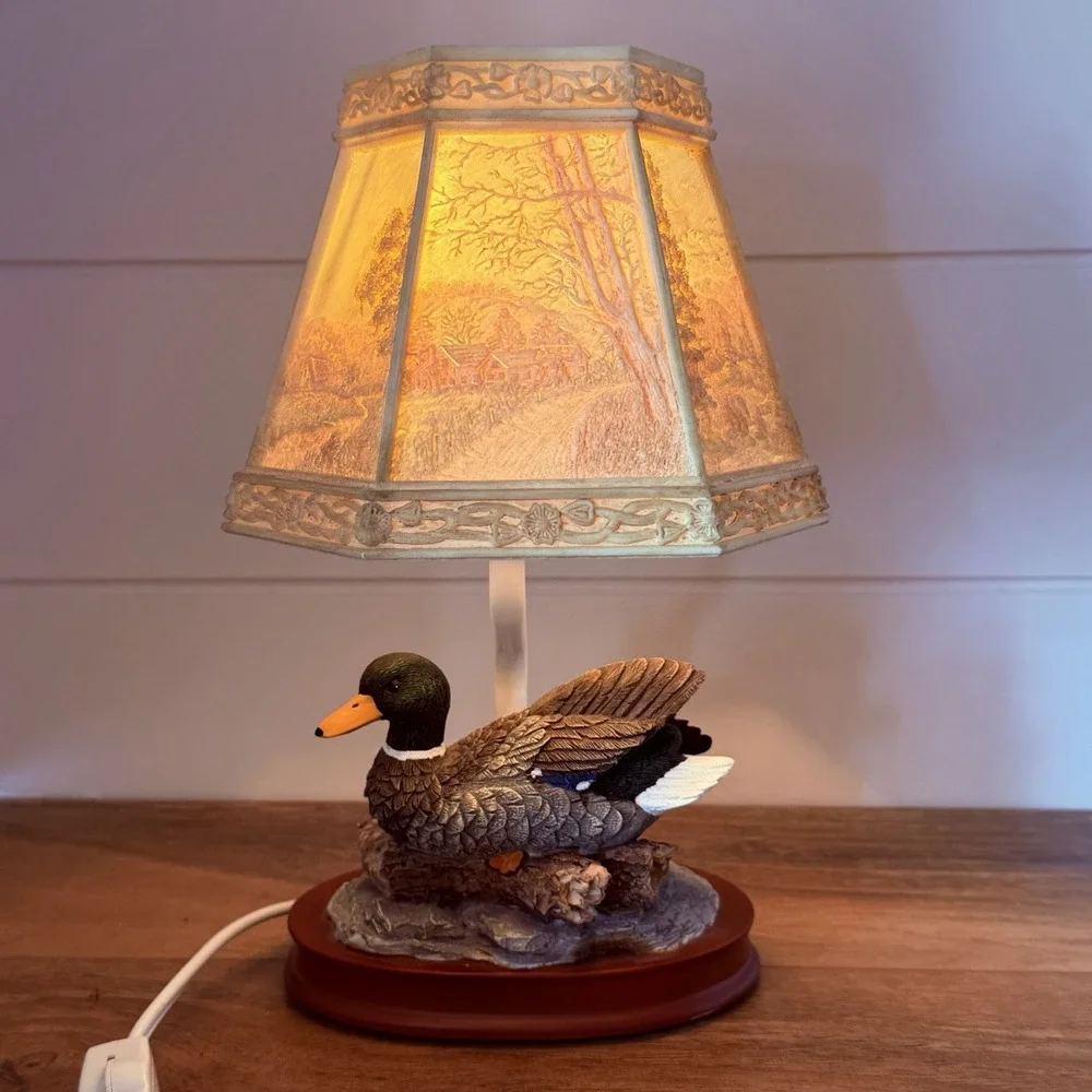 Small Duck Figure Lamp Picture Shade Works *Needs Bulb Clip* Rustic Cottagecore